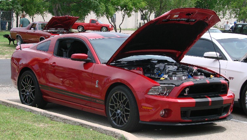 LEANDERCARSHOWmustang04 (154K)